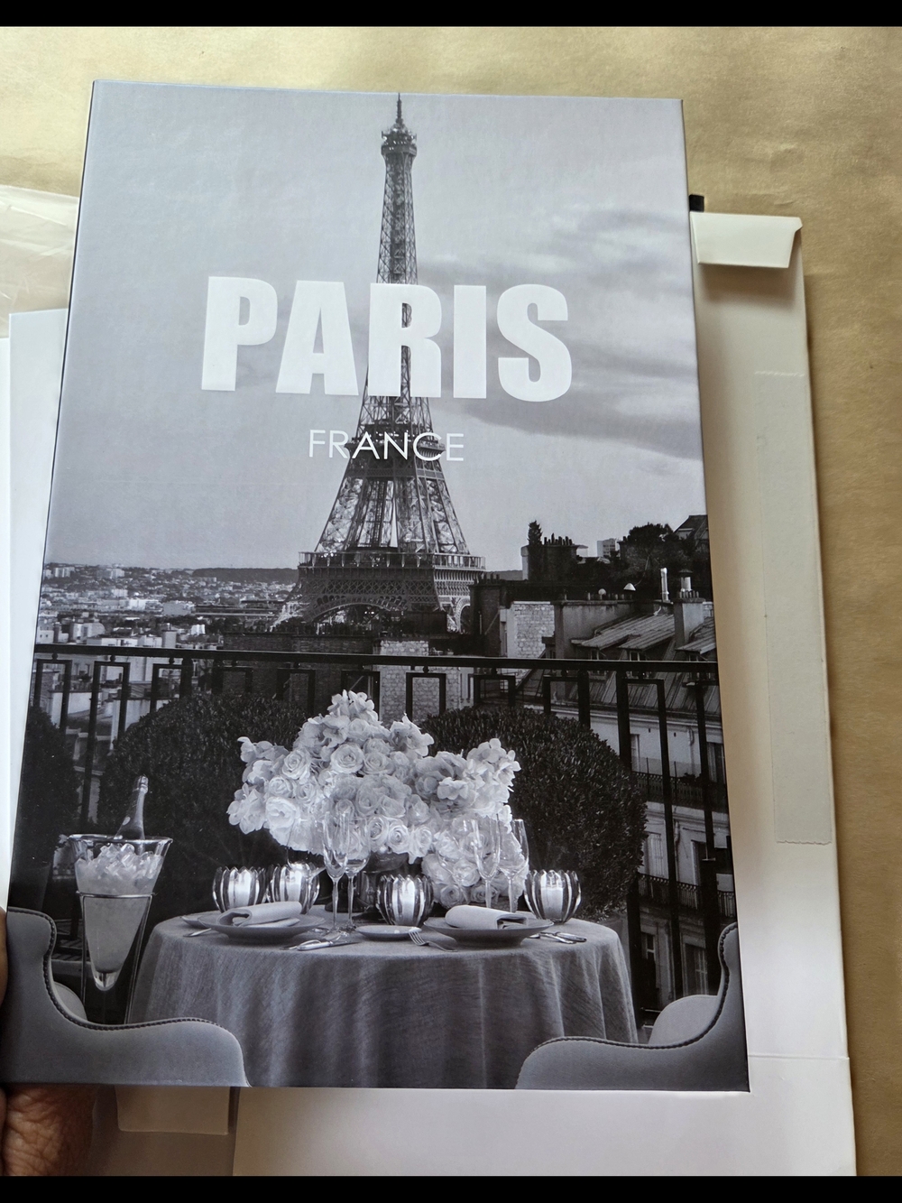 🍍 Destination Book Cover Decor